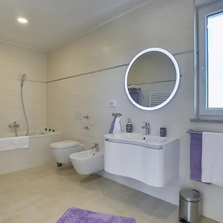 Traumhafte Mit Privatem Pool, Sauna, Meerblick *