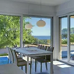 Traumhafte Mit Privatem Pool, Sauna, Meerblick ペロイ